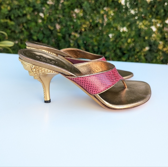 Gucci Pink Lizard Snakeskin Kitten Heel Sandals w/ Gold Studded - Picture 2 of 11